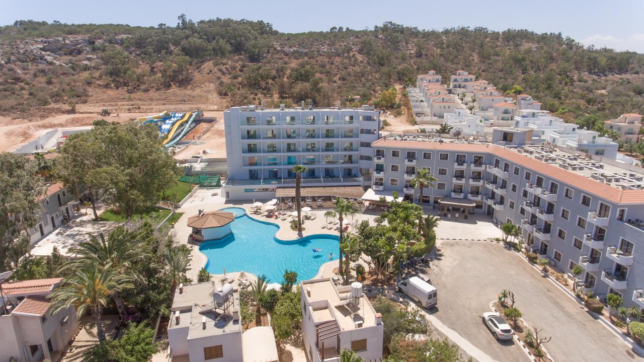 פרוטאראס Narcissos Waterpark Resort מראה חיצוני תמונה